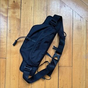 Janji Multipass Sling Bag